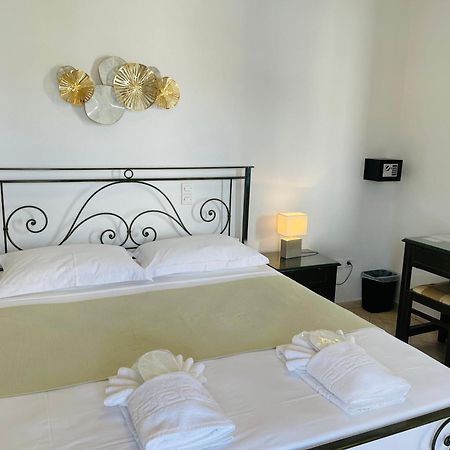 Venikouas Hotel Platis Gialos  Bagian luar foto