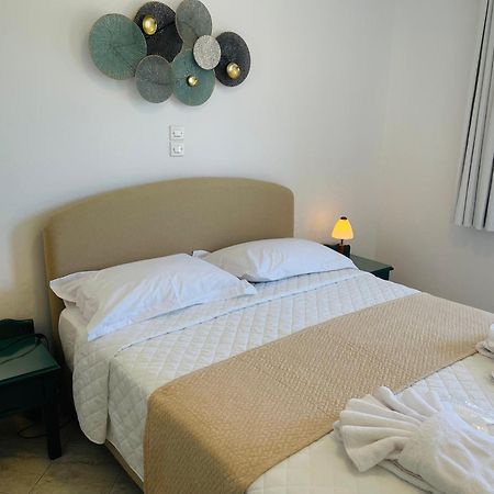 Venikouas Hotel Platis Gialos  Bagian luar foto
