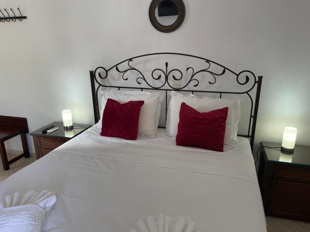 Venikouas Hotel Platis Gialos  Bagian luar foto