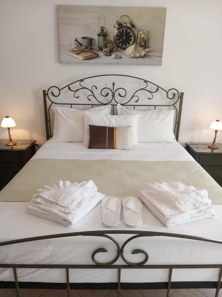 Venikouas Hotel Platis Gialos  Bagian luar foto