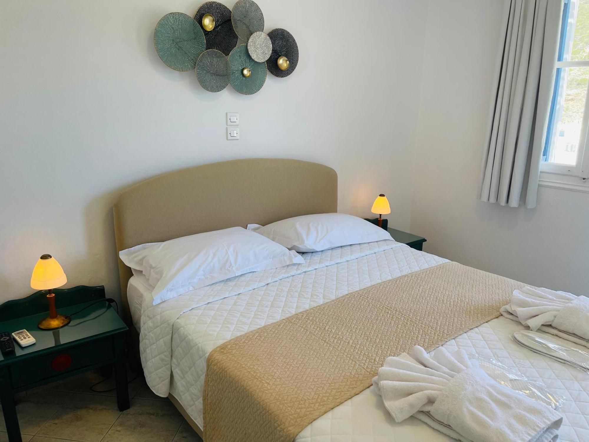 Venikouas Hotel Platis Gialos  Bagian luar foto